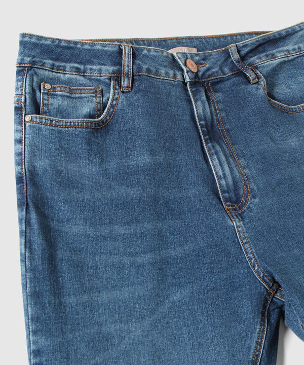 Jean Regular Tono Medio image number null