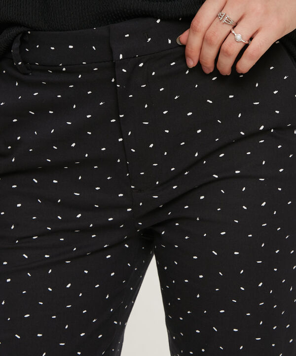 Pantalón Capri Estampado image number null