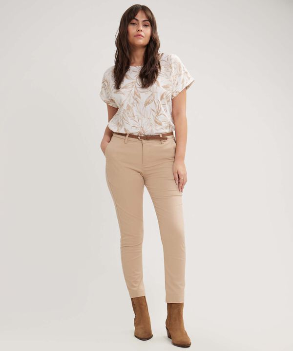 Pantalon Unicolor Chino image number null