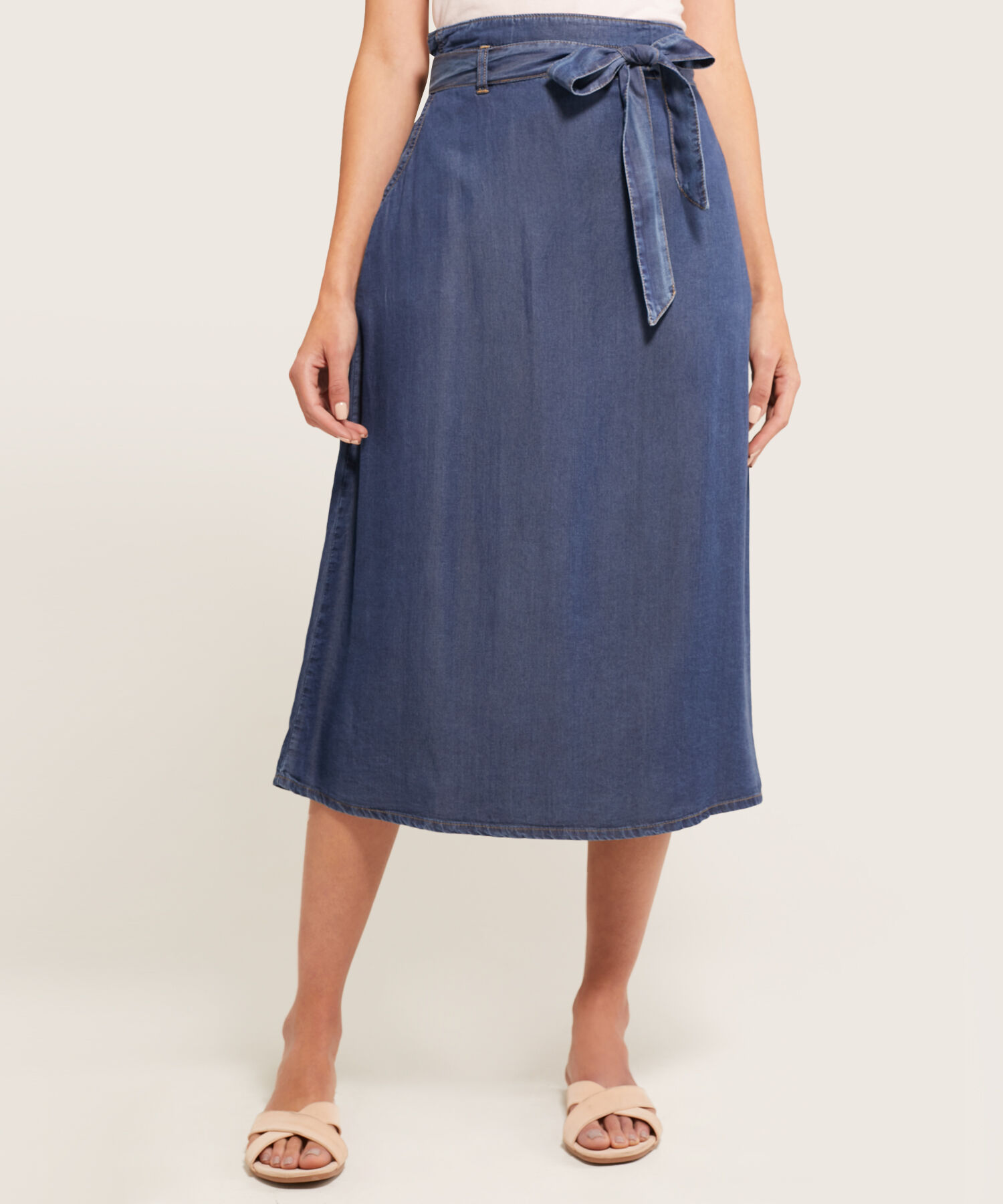 Falda Midi En Denim Con Cintur&oacute;n Mujer