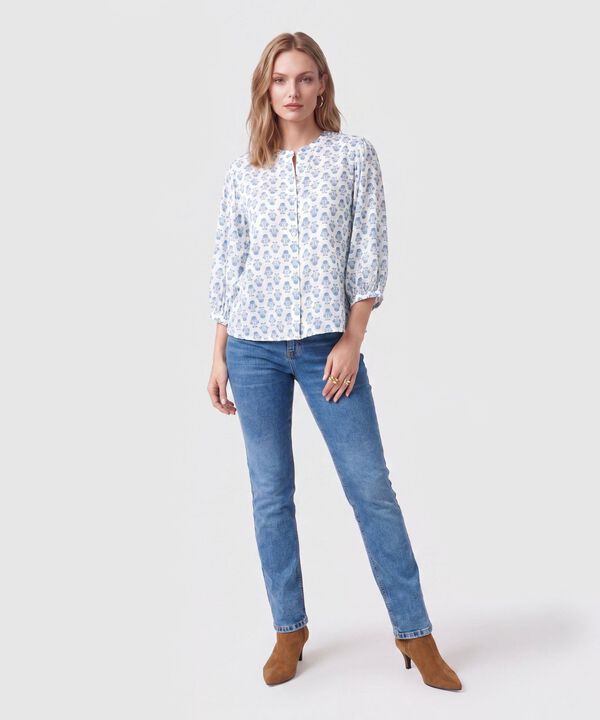 Blusa De Cuello Ner&uacute; Con Botones Mujer