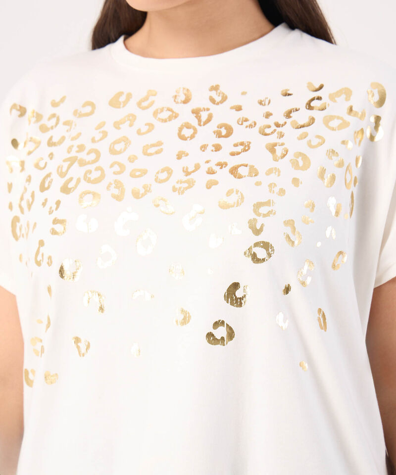 Camiseta Estampada Con Detalle