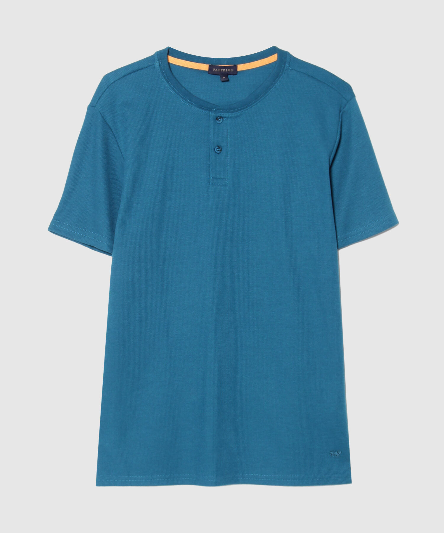 Camiseta con Cuello Henley