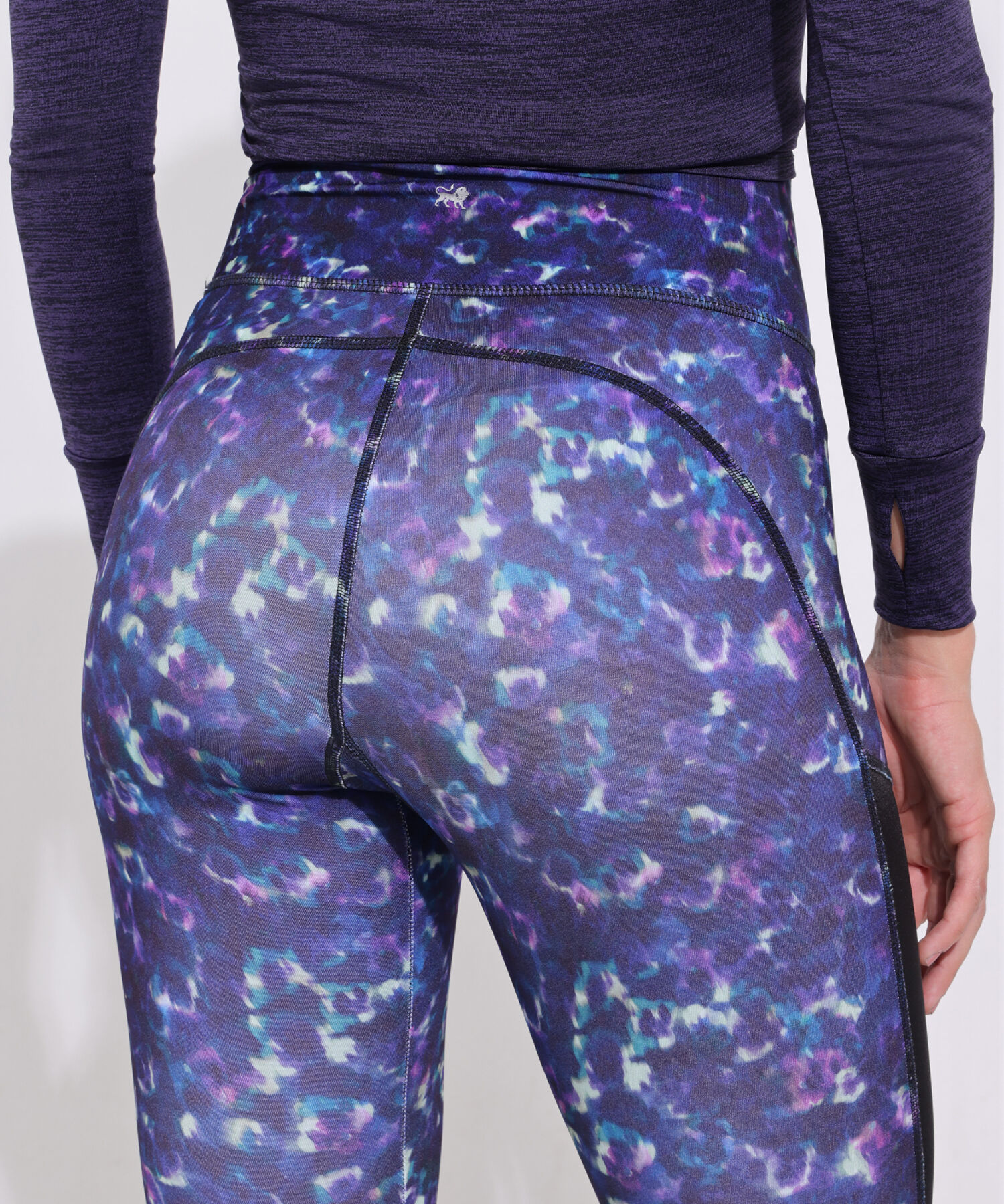 Leggings Estampado, Medio Con Tiro Alto Y Cortes Laterales