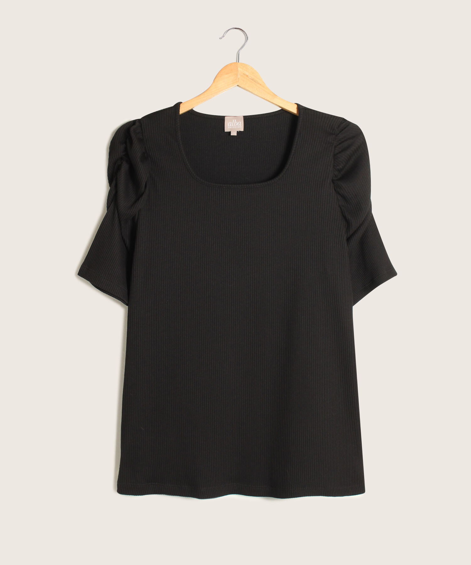 Camiseta Unicolor Textura Acanalada Con Cuello Cuadrado Y Manga Corta Bombacha Con Fruncido
