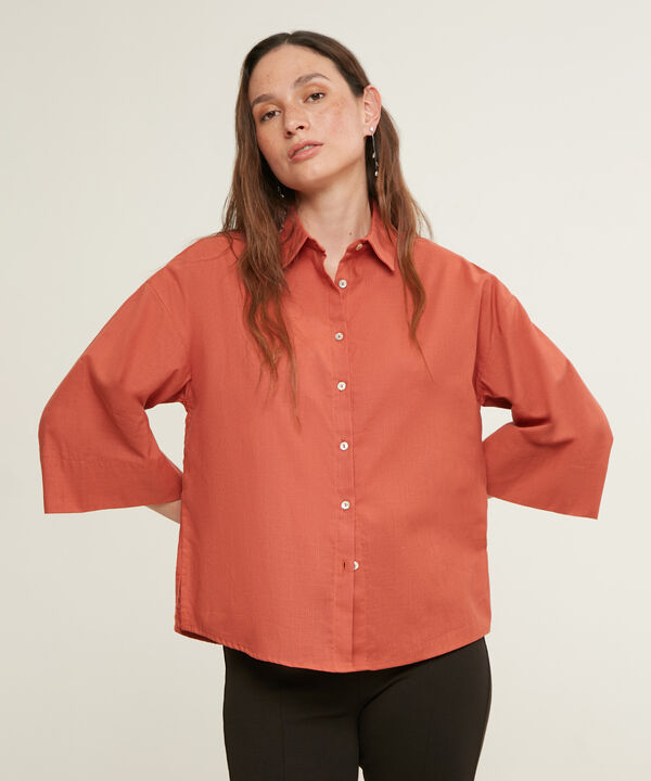 Camisa Unicolor Cuello Resort