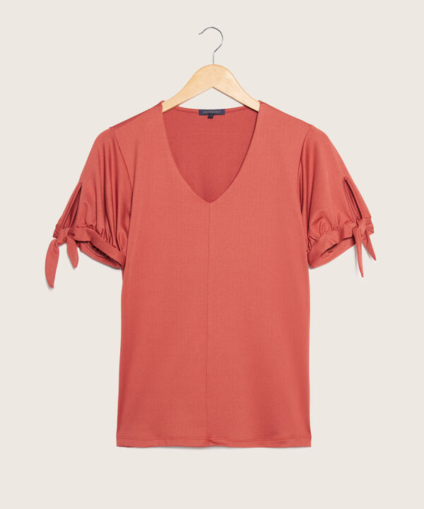 Camiseta Cuello V, Manga Con Puño, Recogido Y Moño