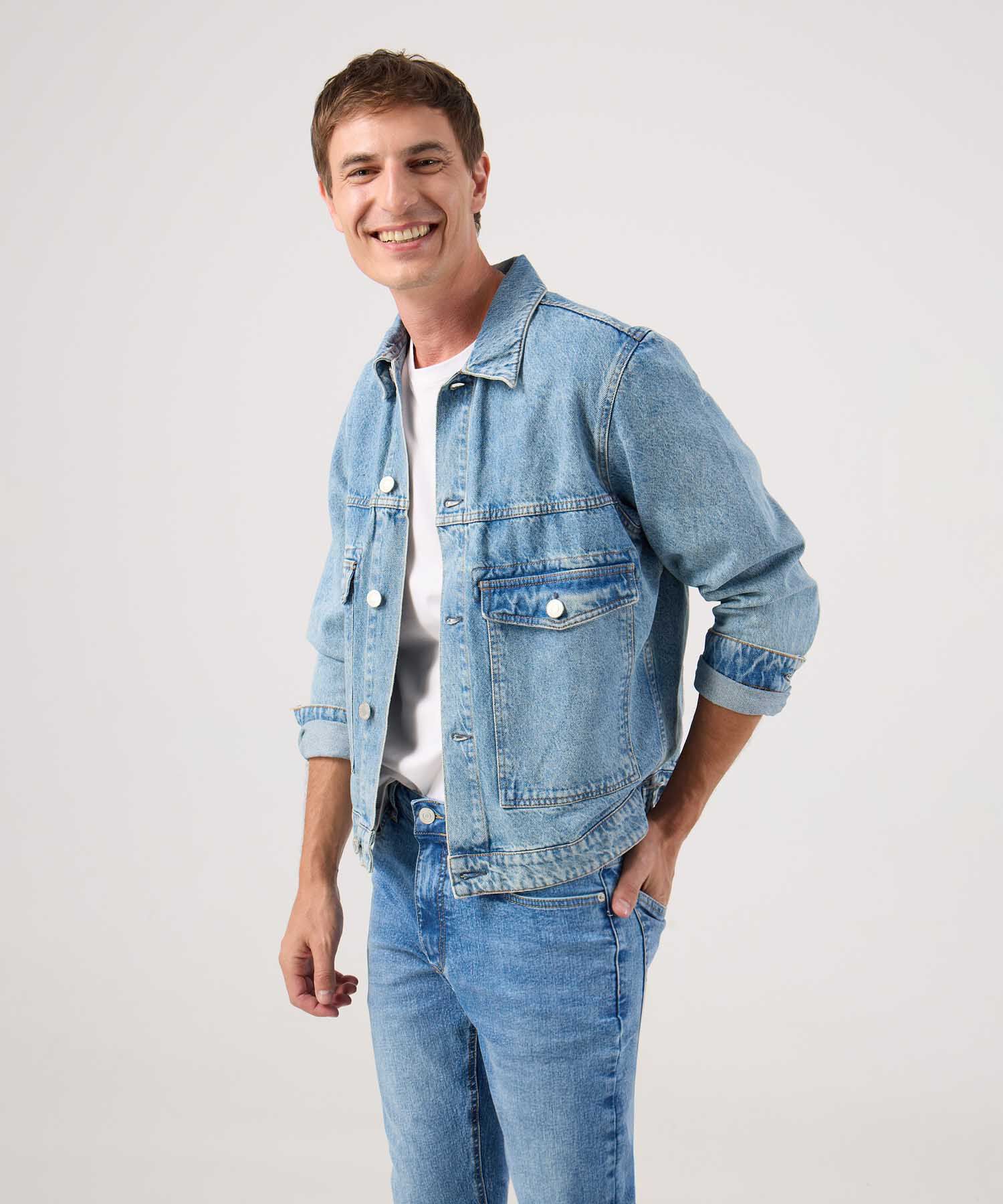 Chaqueta Con Bolsillos Tono Azul Claro