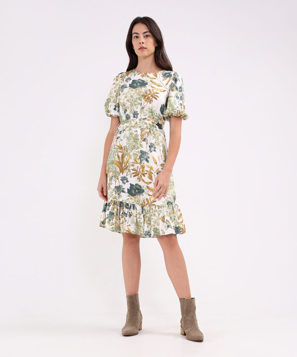 Vestido Con Anudado En Cintura Y Arandela
