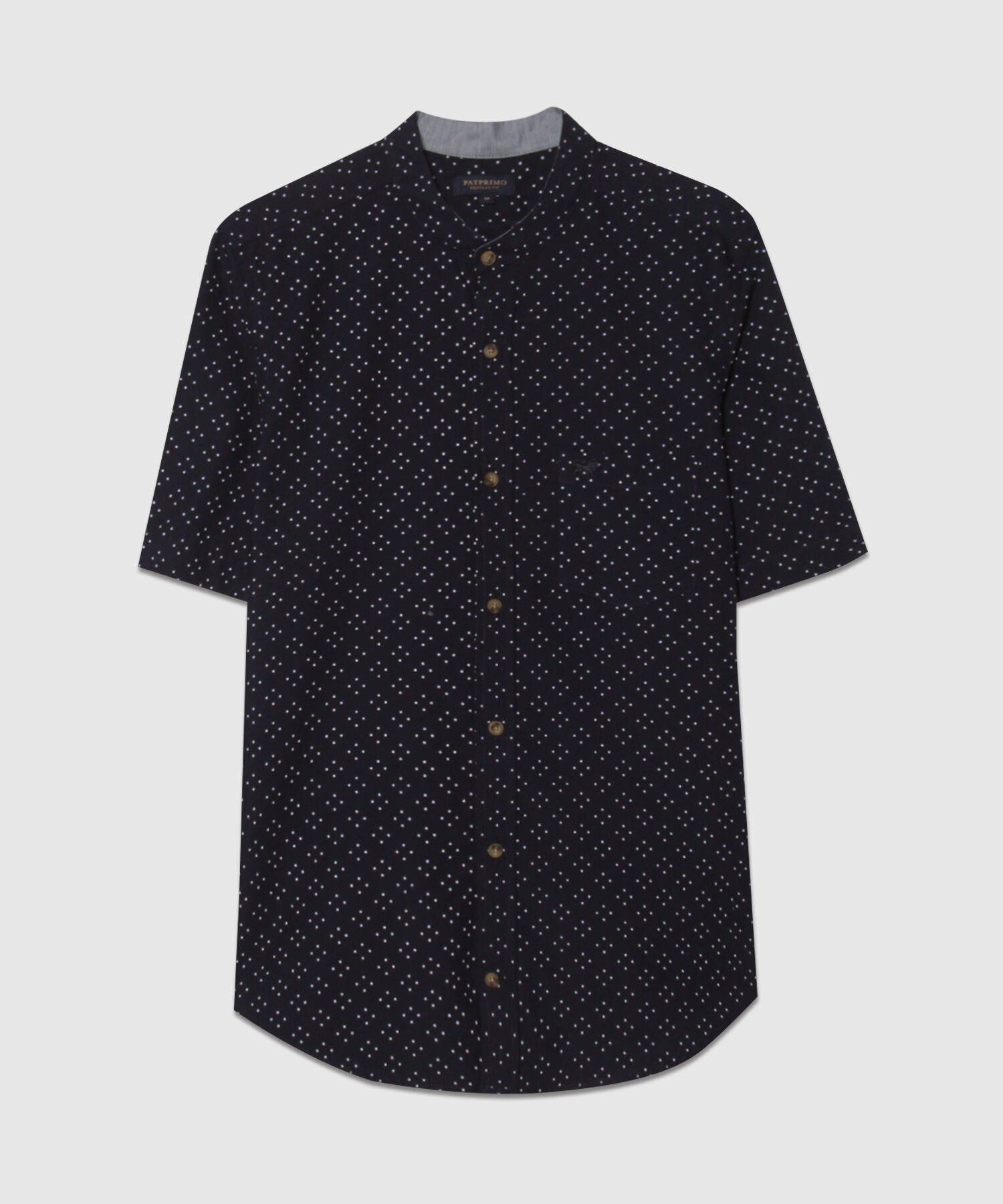 Camisa Estampada, Manga Corta, Cuello Nerú Con Bolsillo Y Silueta Regular Fit, Magia En El Caribe