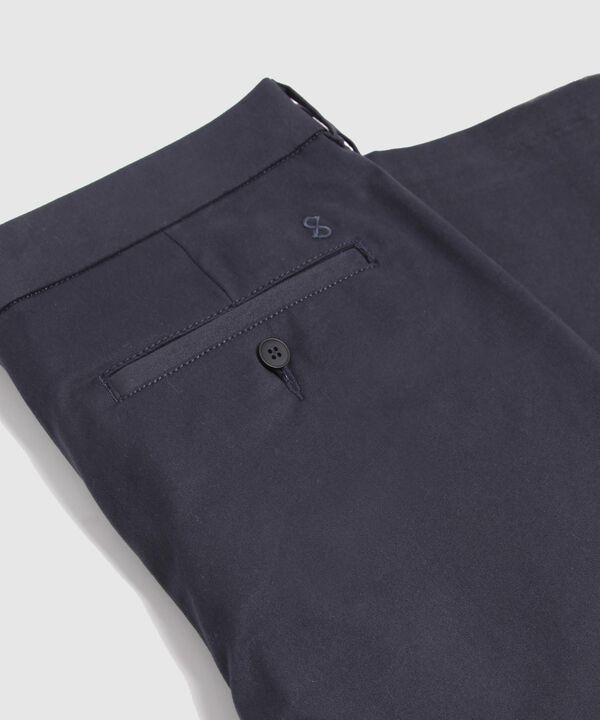 Pantalon Tipo Chino Unicolor  image number null