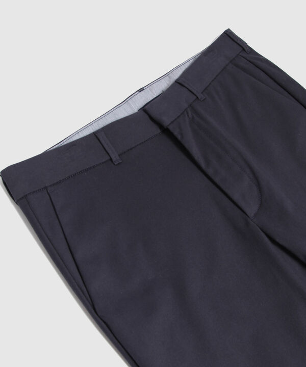 Pantalon Tipo Chino Unicolor  image number null