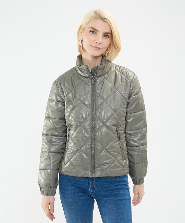 Chaqueta Acolchada Efecto Brillante image number null