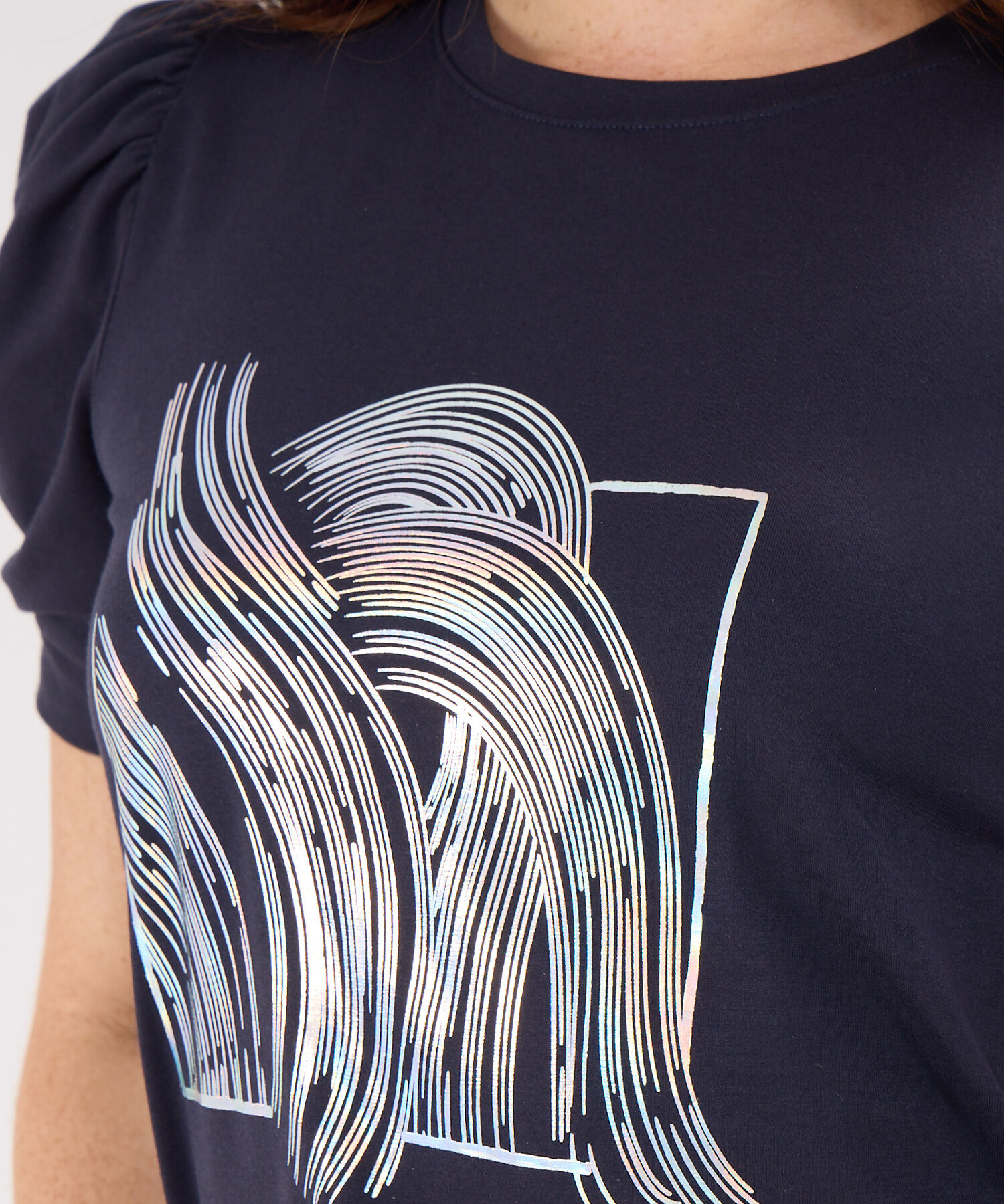 Camiseta Con Screen En Frente  Escote Redondo