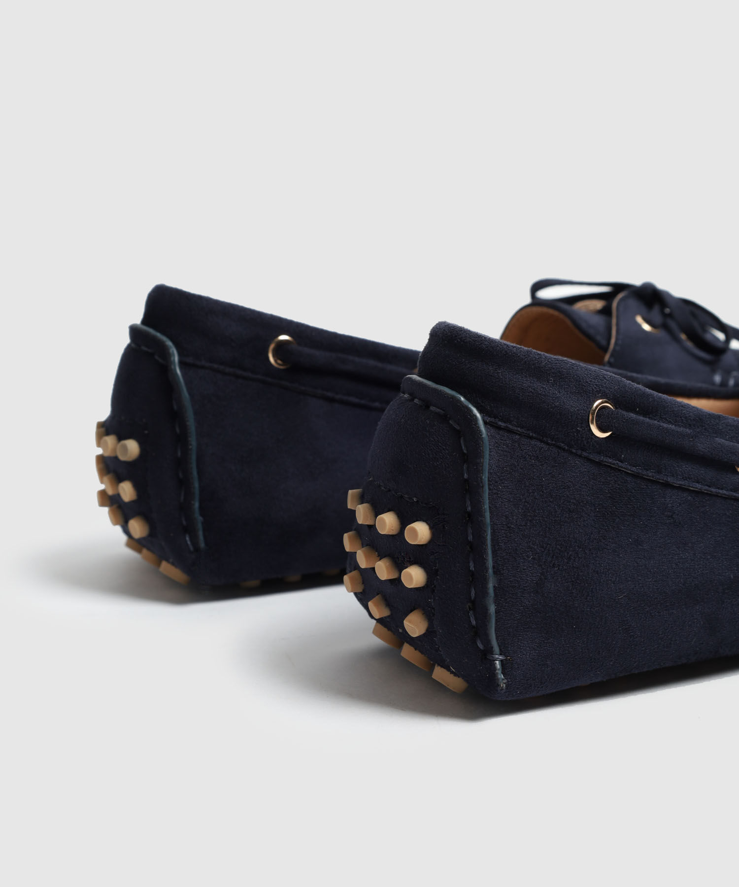 Mocas&iacute;n De Gamuza Con Lazo Para Mujer