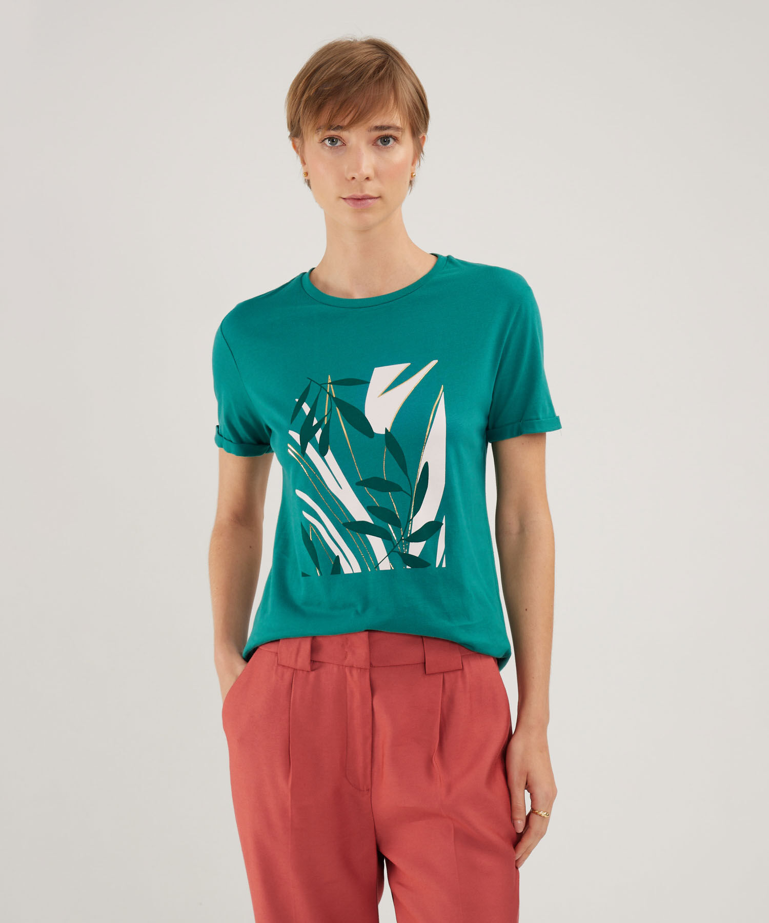 Camiseta Cuello Redondo, Manga Corta Con Screen, Fiesta En El Jardin Linea Moda