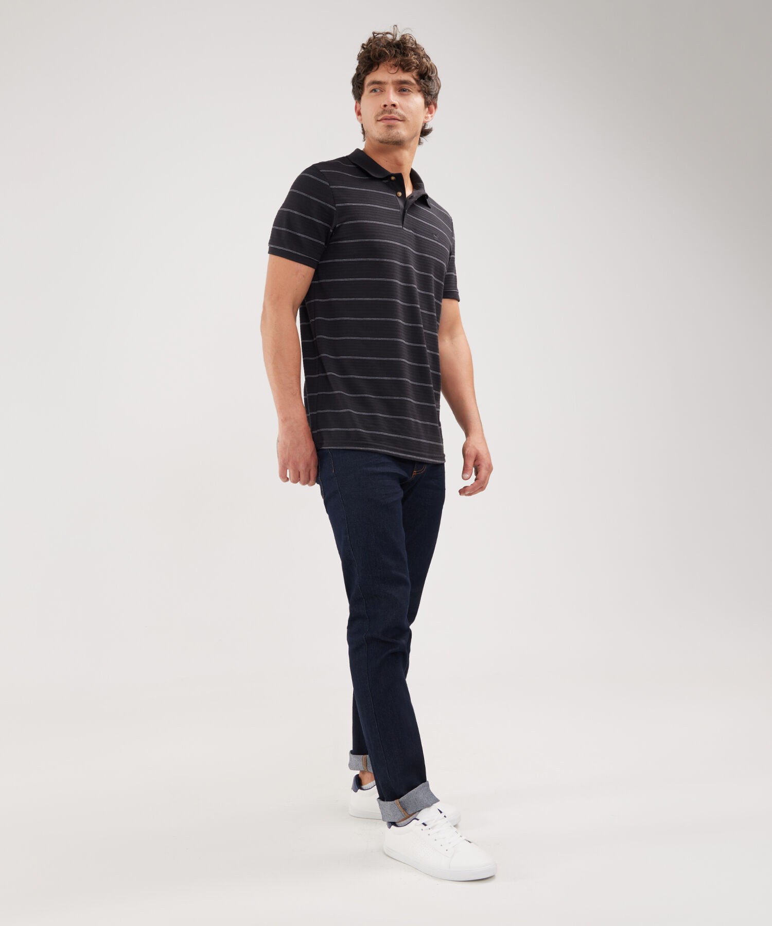 Polo Preteñida Con Cuello Y Puños Tejidos, Sin Bolsillo Y Silueta Slim Fit