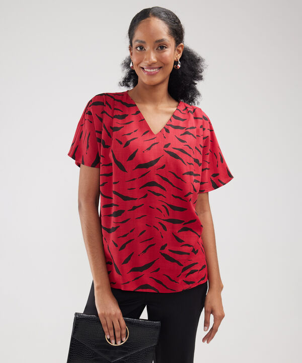 Blusa Con Pliegues En Hombro image number null