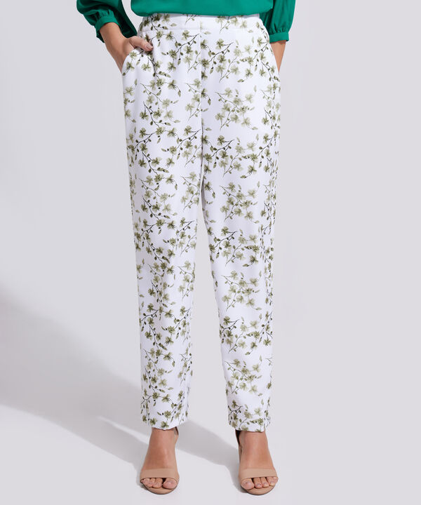 Pantalón Unicolor Con Elástico En Posterior