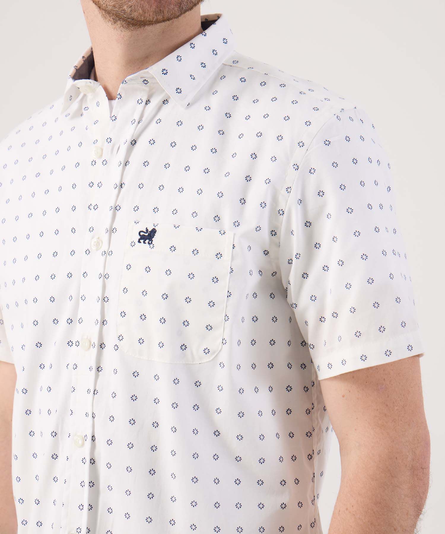Camisa Manga Corta En Miniprints Con Bolsillo