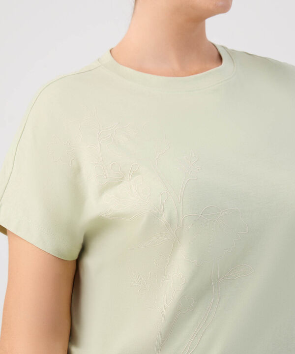Camiseta Unicolor con Bordado Bot&aacute;nico para Mujer Curvy
