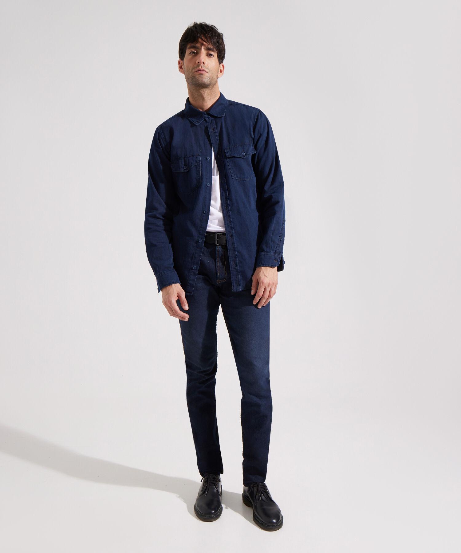 Camisa en Denim con Bolsillos de Tapa