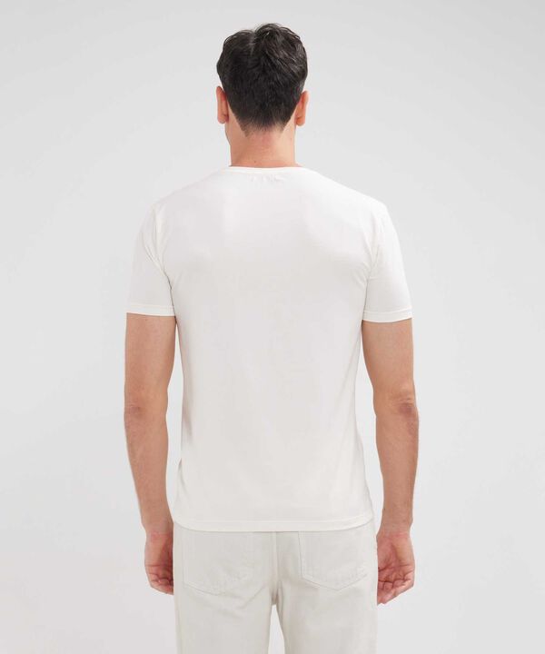 Camiseta Slim Cuello Redodno Manga Corta