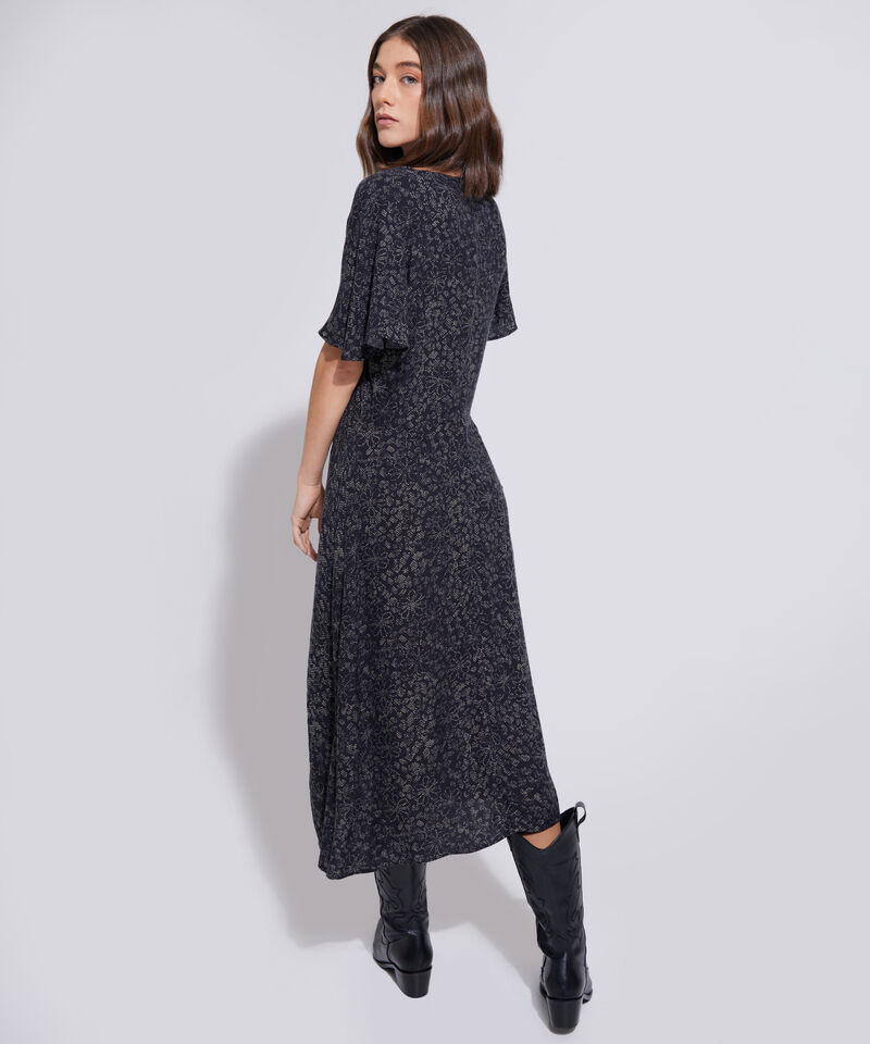 Vestido Estampado Manga Corta, Cuello V Con Botones En Centro Frente Y Aberturas Laterales En Delantero