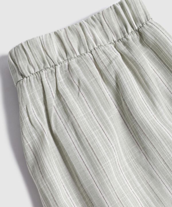 Bermuda A Rayas  image number null