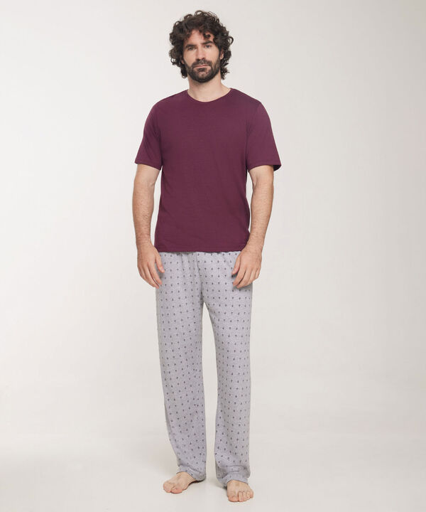 Pijama Camiseta Cuello Redondo Y Pantalón Estampado