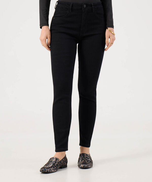 Jean Curvy Tono Oscuro image number null