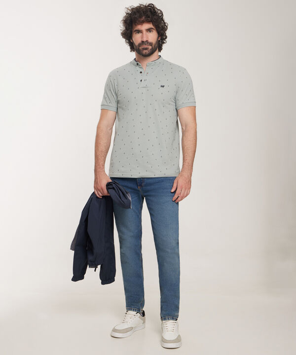 Polo Estampada Cuello Mao Con Puños Tejidos, Silueta Slim Fit, Cítrico Marinero