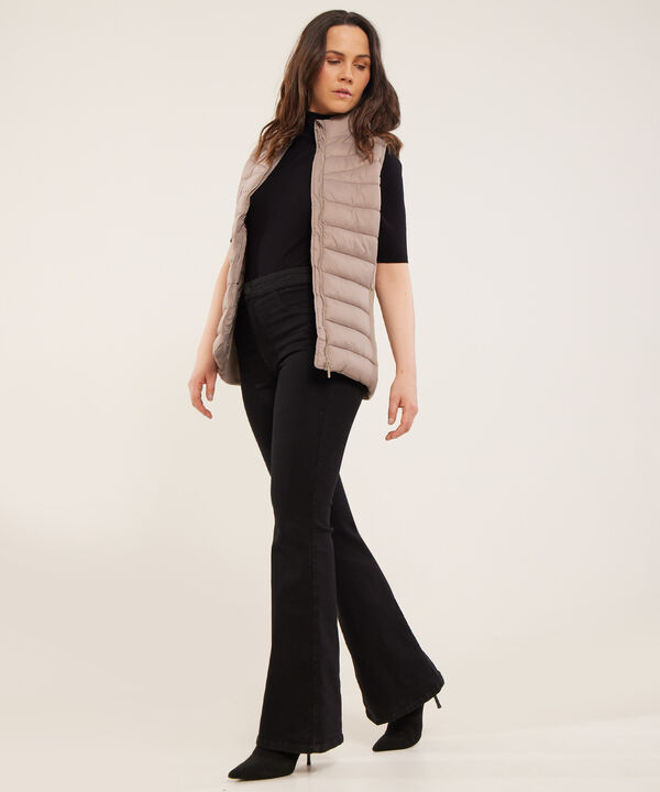 Chaleco Acolchado con Bolsillos en Rib