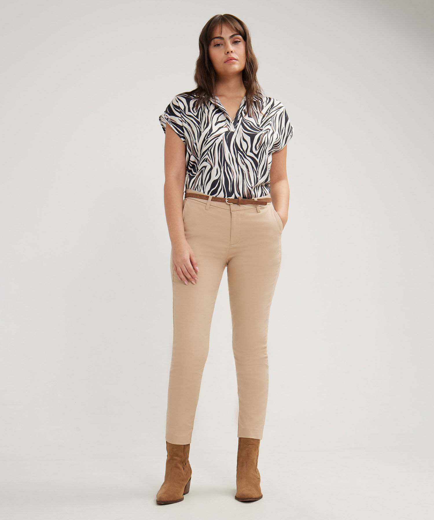 Blusa Manga Corta Corrida Estampada  En Satin
