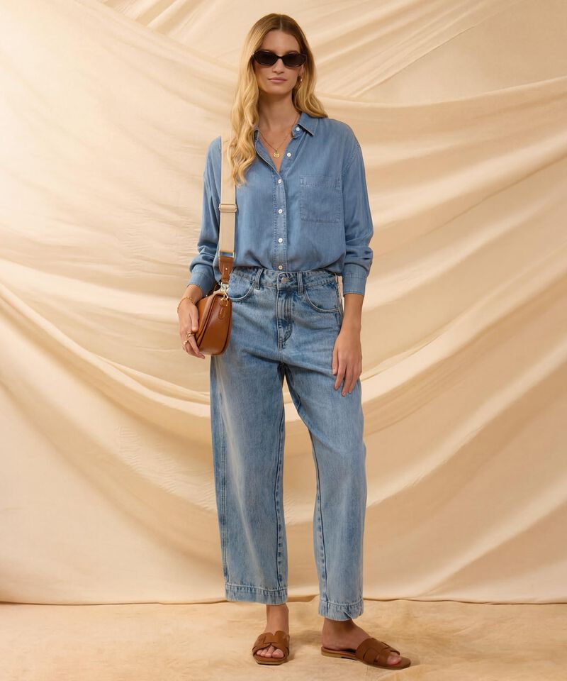 Camisa Denim Fluida De Hombro Ca&iacute;do Para Mujer