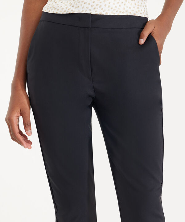 Pantalon Cl&aacute;sico Unicolor image number null