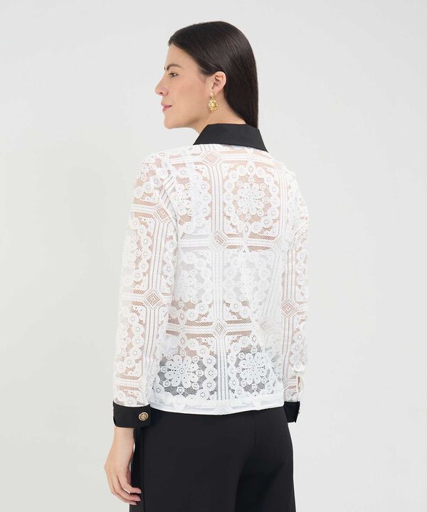 Chaqueta en Encaje