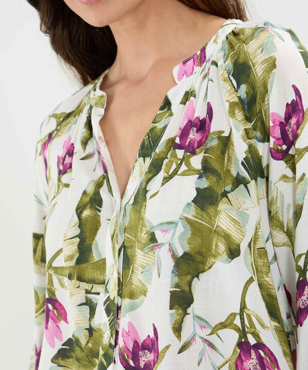 Blusa Estampada Escote en V image number null