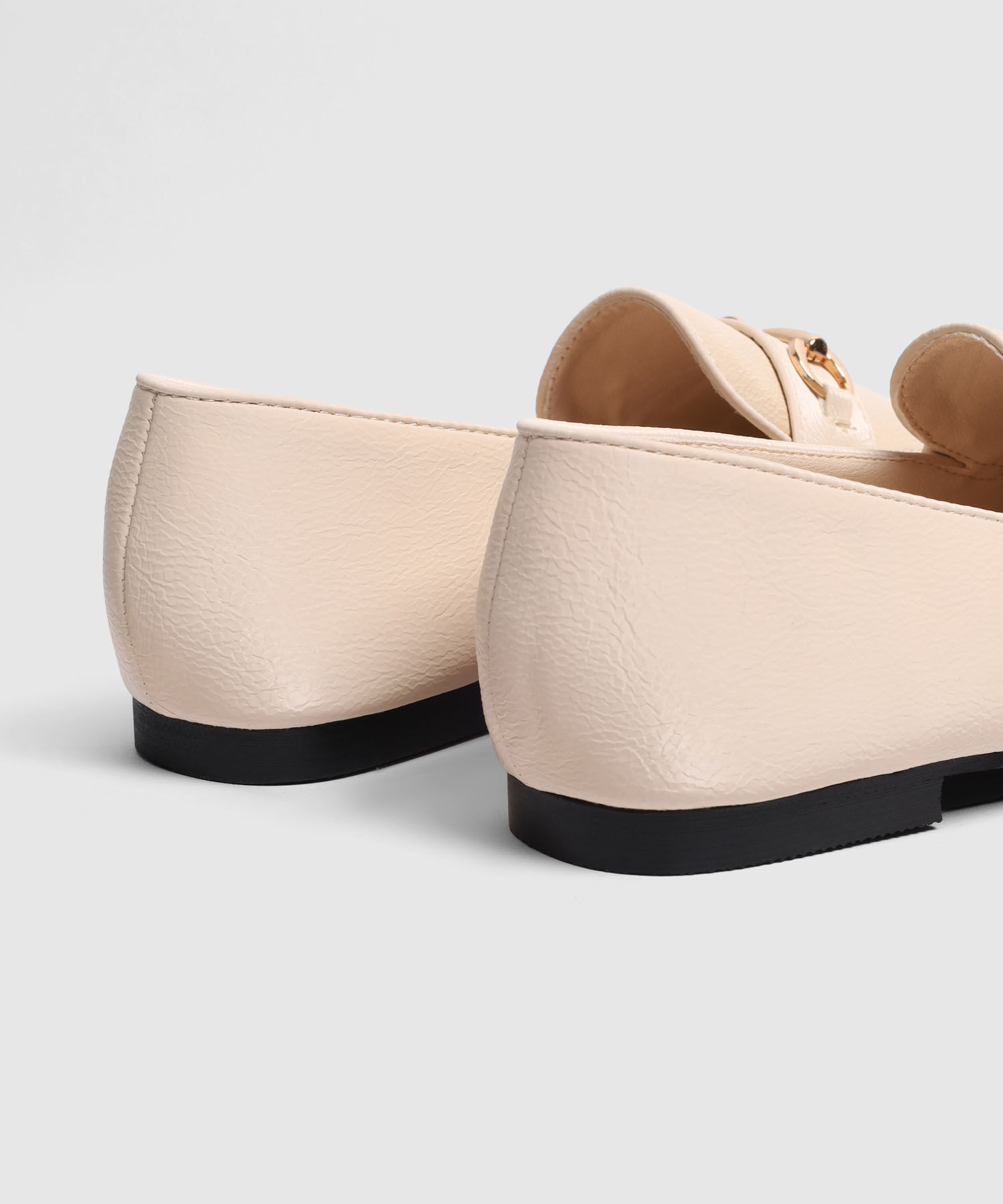 Mocasines Con Bocado Met&aacute;lico Para Mujer