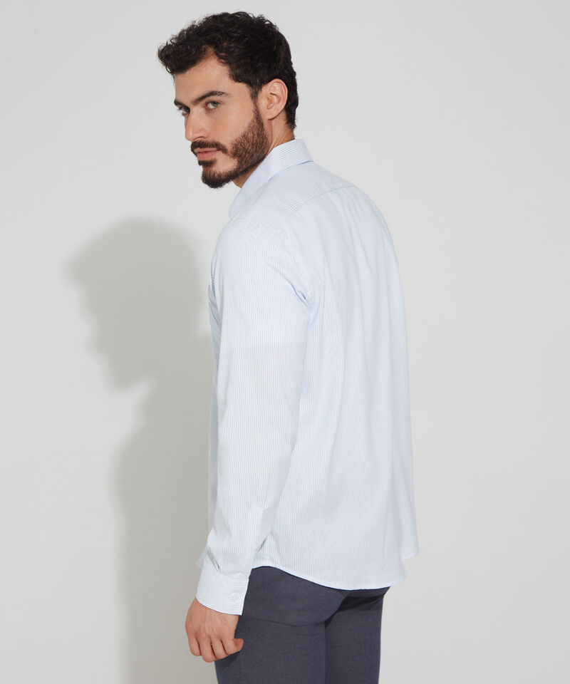 Camisa Preteñida, Manga Larga Con Bolsillo Y Silueta Regular Fit