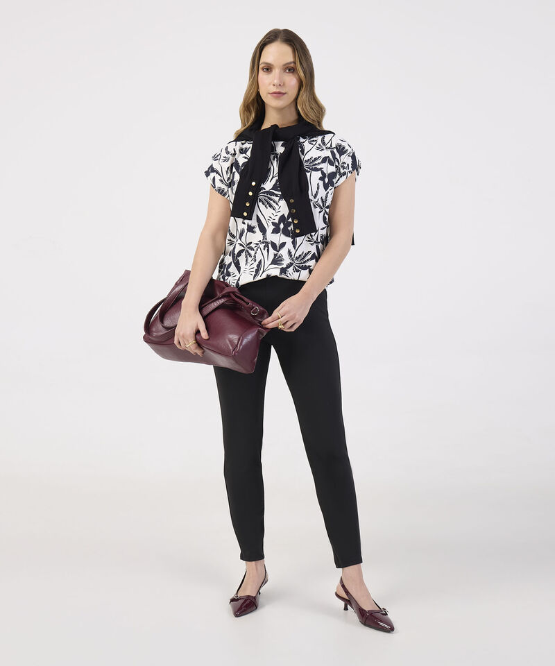 Camiseta Fluida y Manga Corta Para Mujer