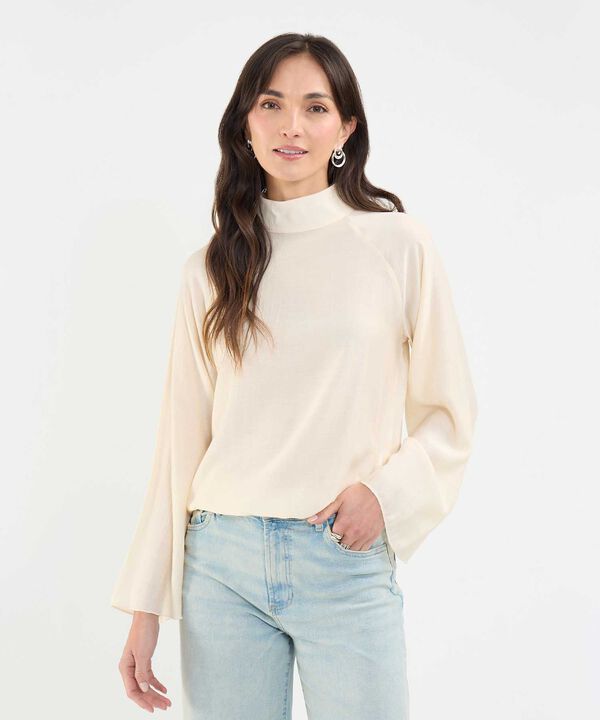 Blusa Plisada Cuello Alto image number null