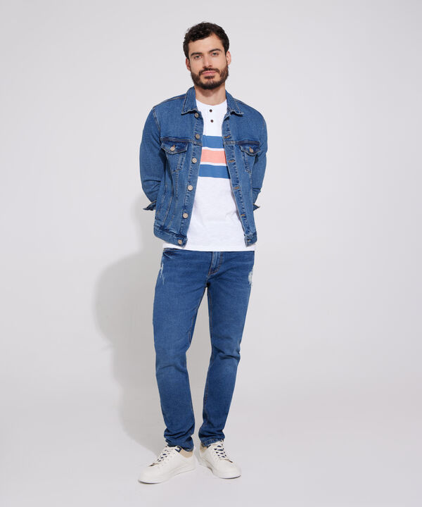 Camiseta Cuello Henley Estampada