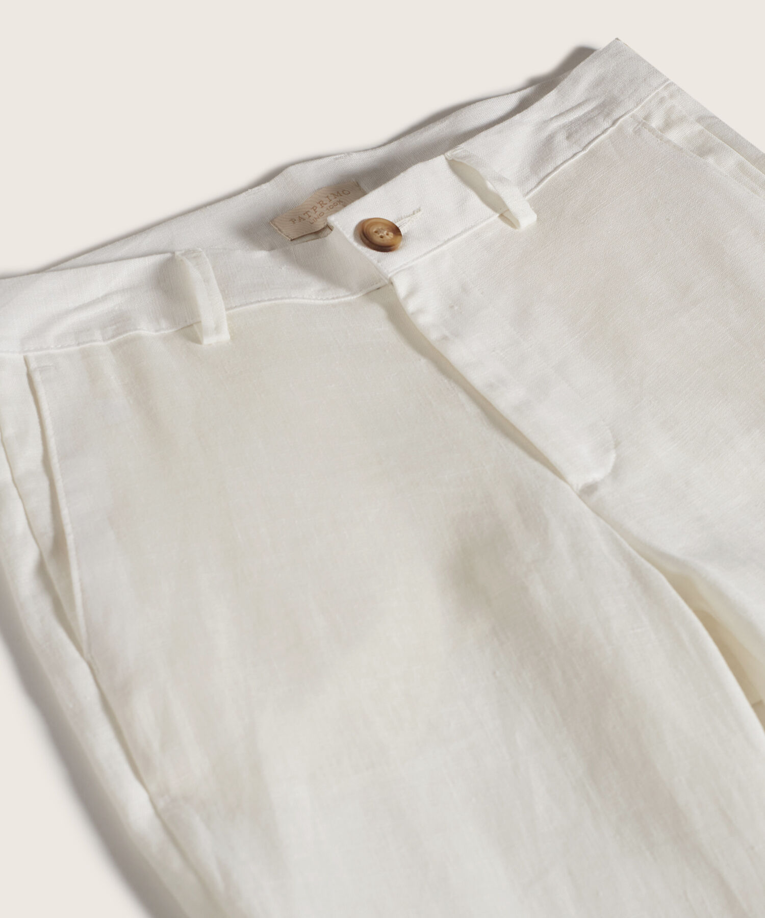 Pantalón Chino En Lino Con Bolsillo Posterior