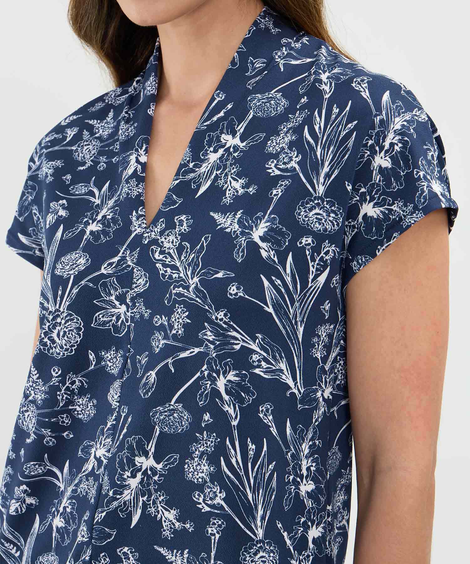 Camiseta Estampada Cuello en V