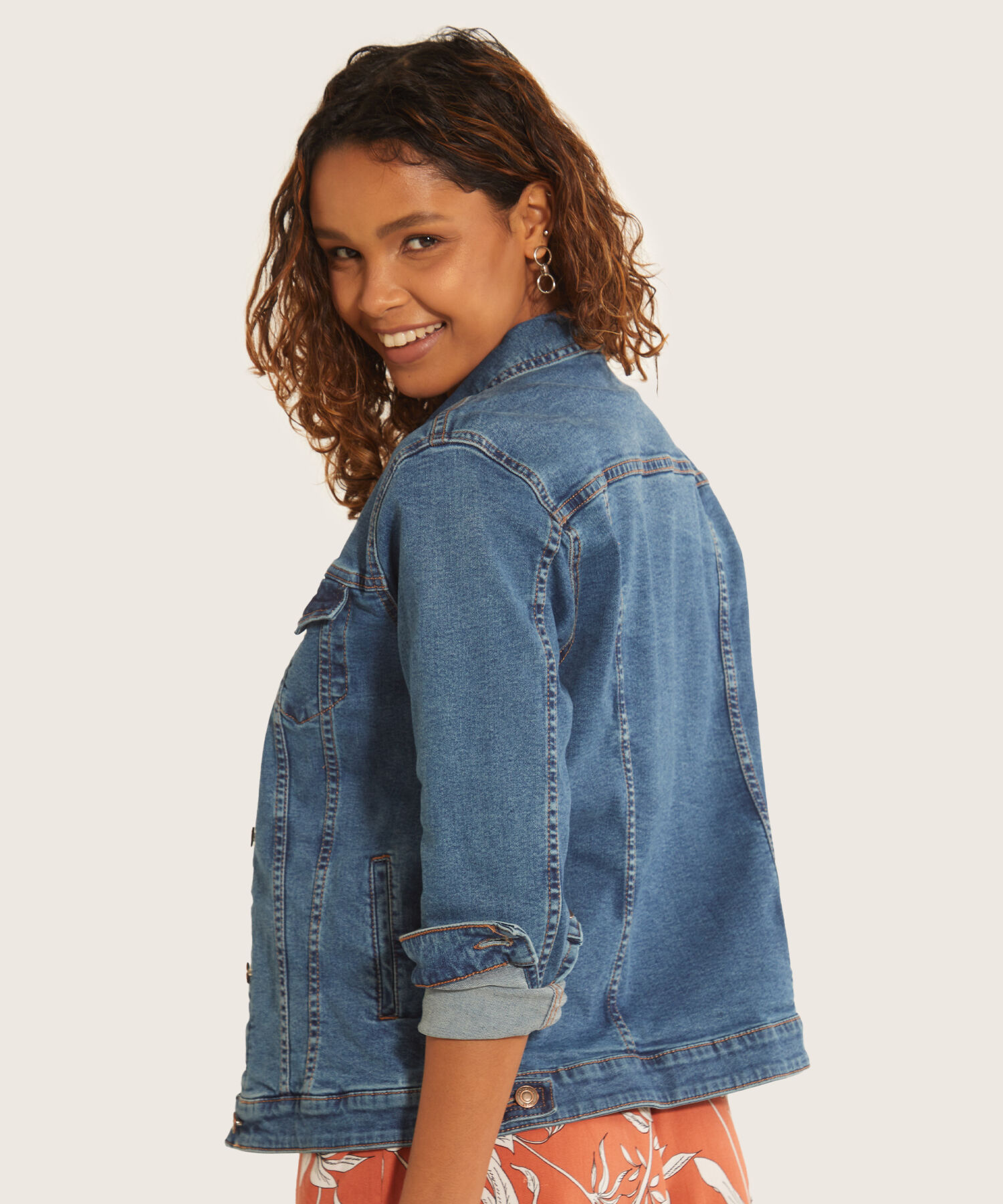 Chaqueta Para Mujer De Diseño Clásico En Denim