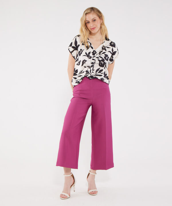 Blusa Manga Corta Rodada Con Escote En V Estampada