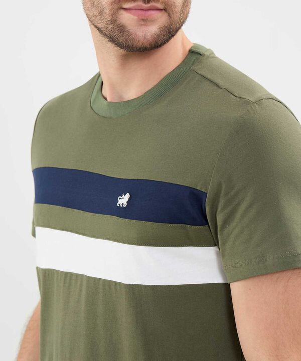 Camiseta en Bloques