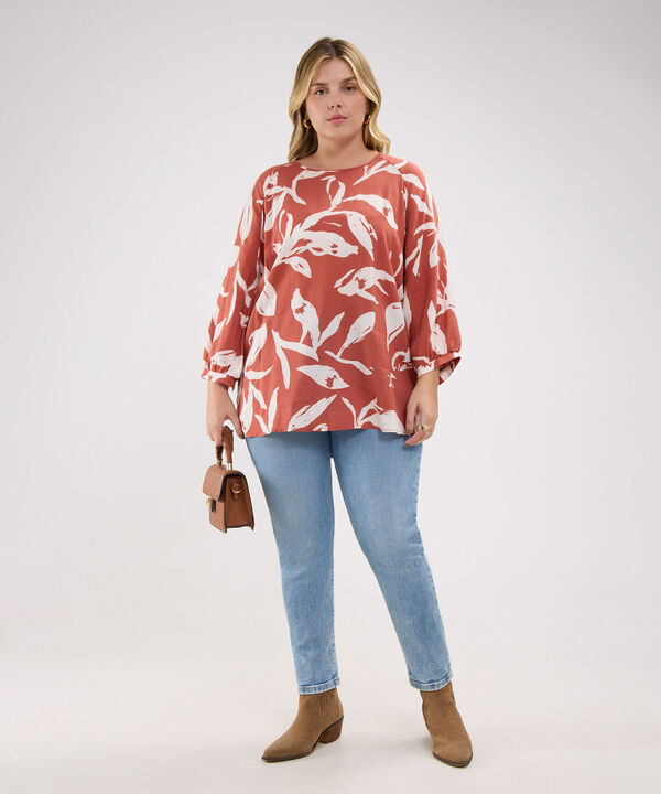 Blusa Estampada, Escote Redondo, Manga 3/4 Con Recogido En Puños image number null