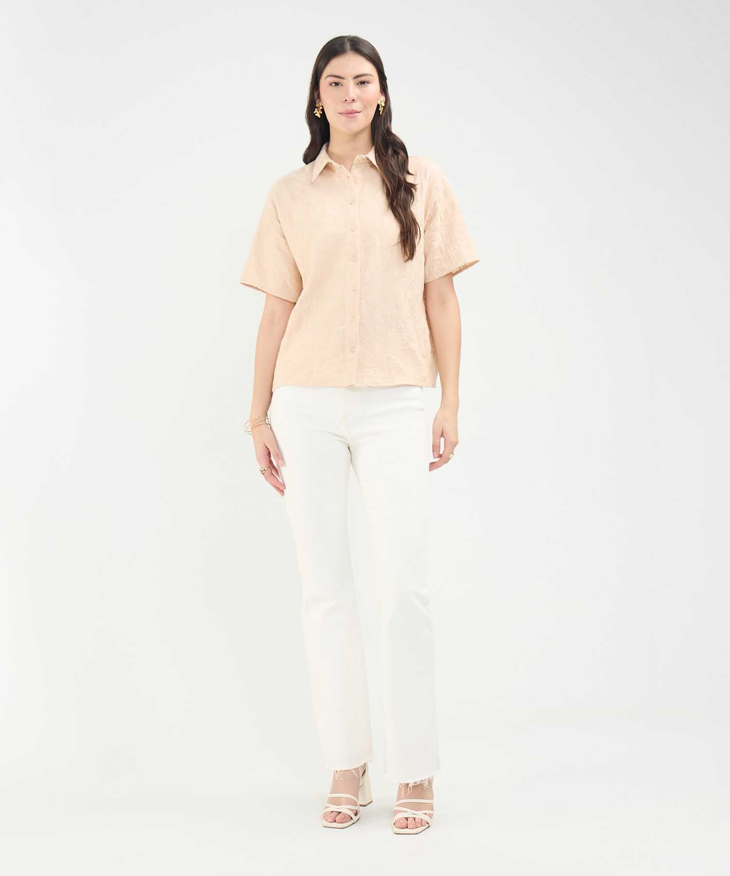 Camisa con Bordado